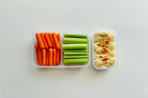 sesame free hummus and veggie snack box