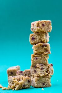 nut free granola bars cut into squares